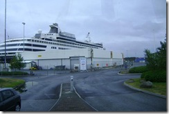 Maasdam in Reykjavik port