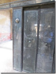 House of the wooden doors - hinged doors